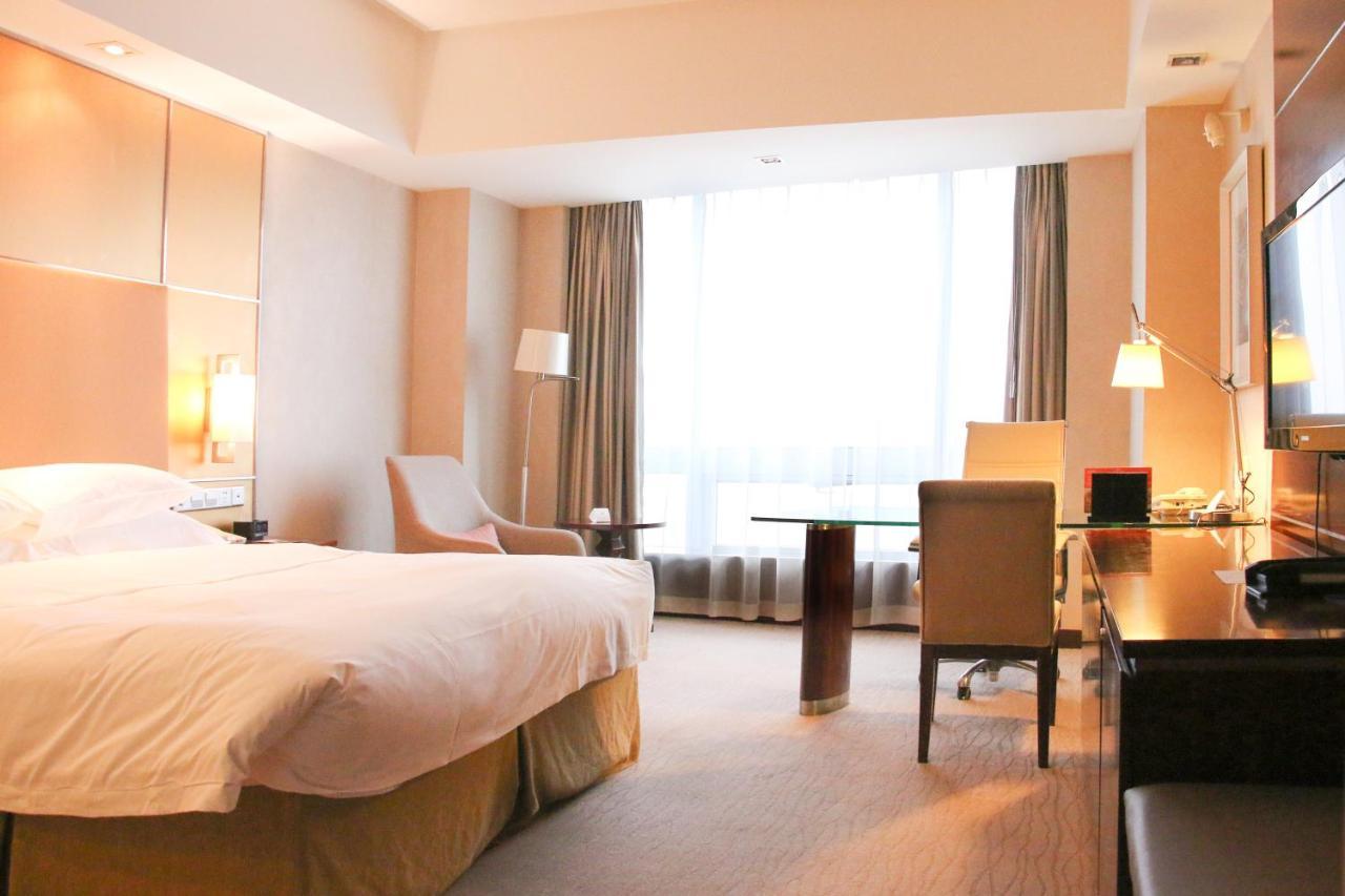 Crowne Plaza Yantai Sea View By Ihg Hotel ภายนอก รูปภาพ