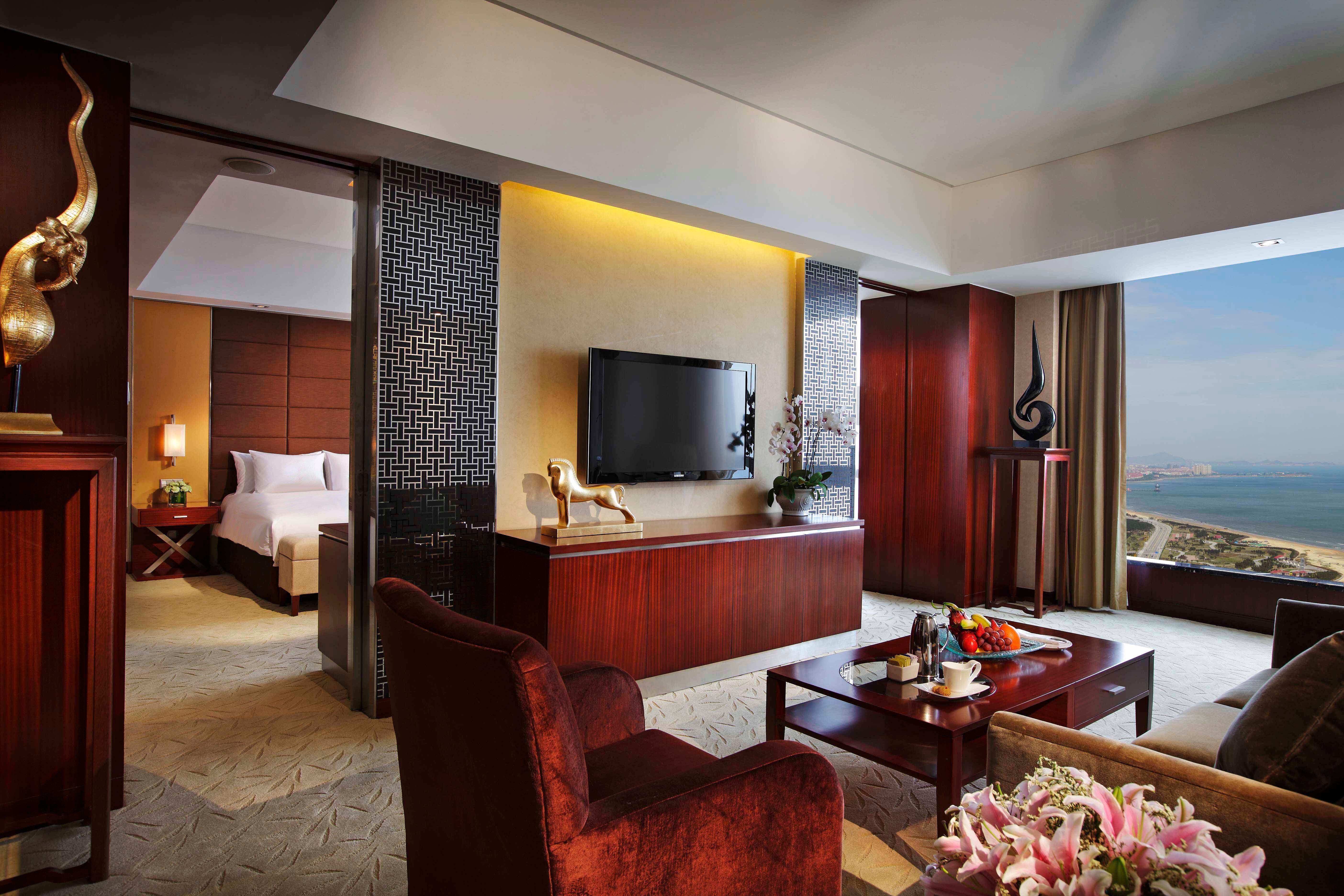 Crowne Plaza Yantai Sea View By Ihg Hotel ภายนอก รูปภาพ
